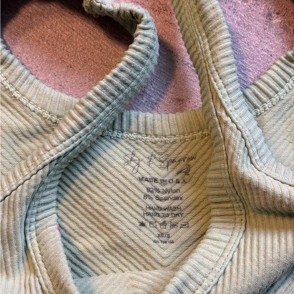 Sky and Sparrow Ribbed Green Crop Top - Picture 3 of 4